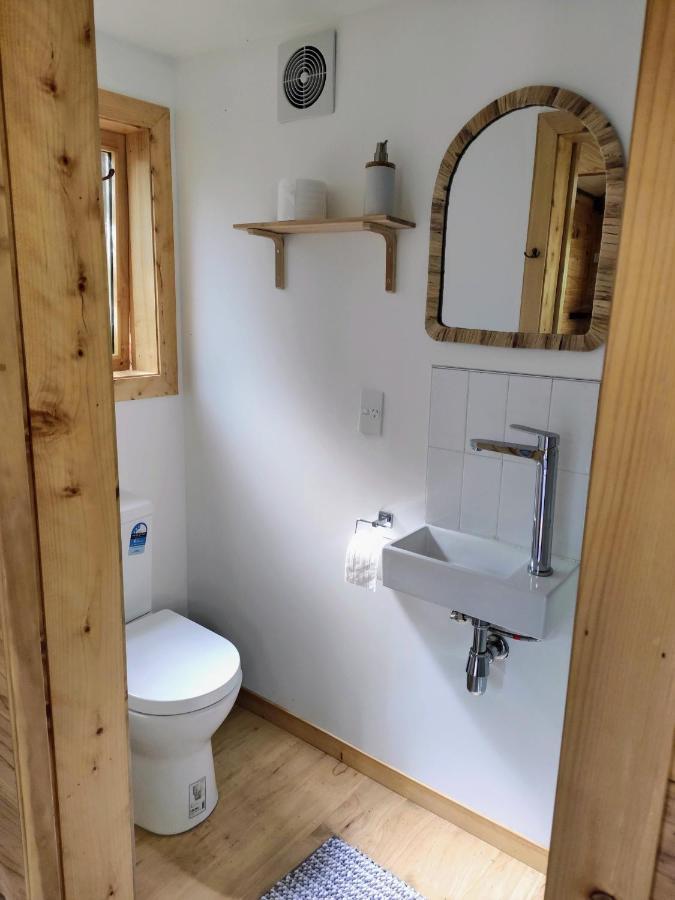 Maitai Whare Iti - Adventure Cabins & House เนลสัน ภายนอก รูปภาพ