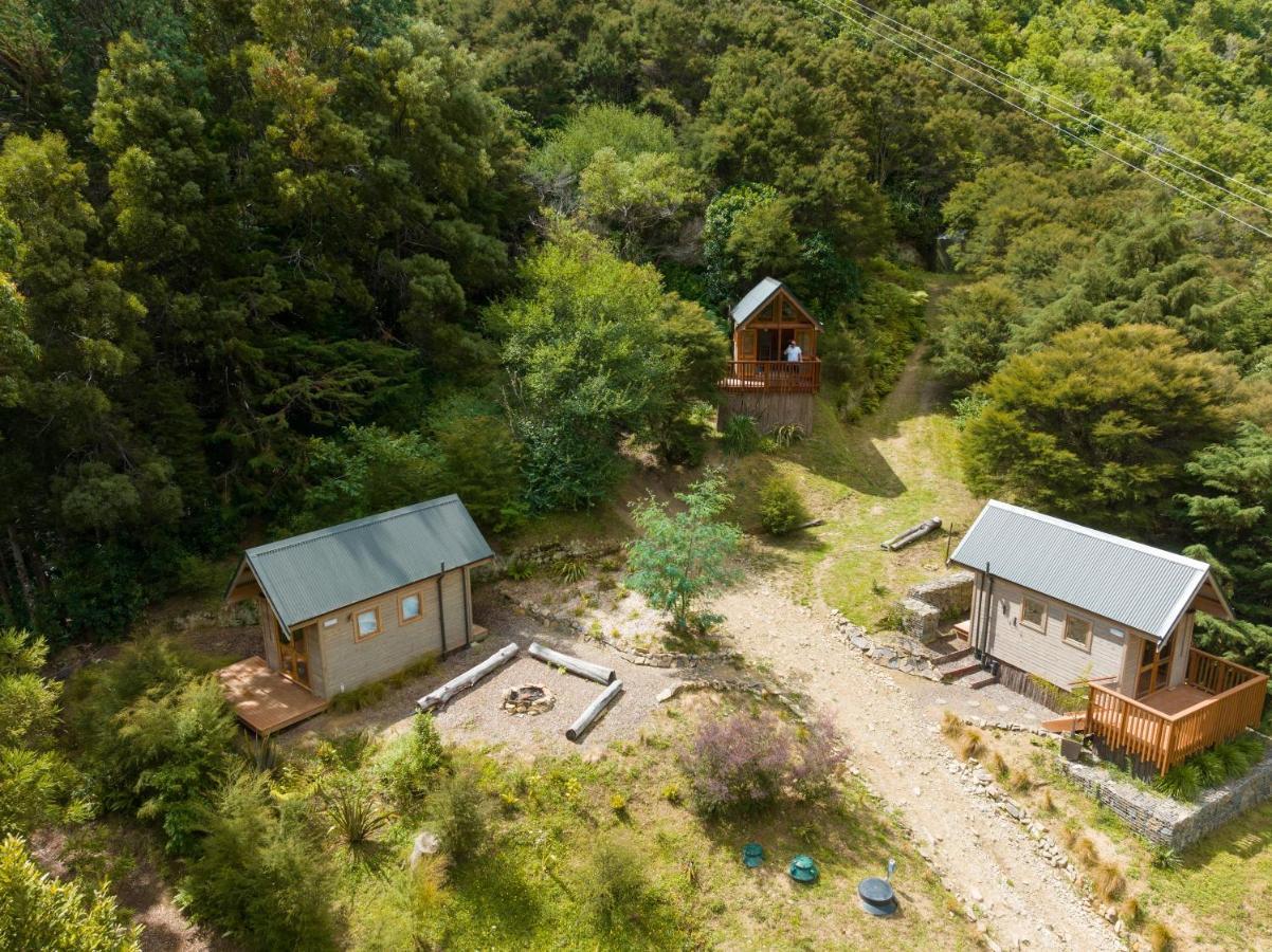 Maitai Whare Iti - Adventure Cabins & House เนลสัน ภายนอก รูปภาพ