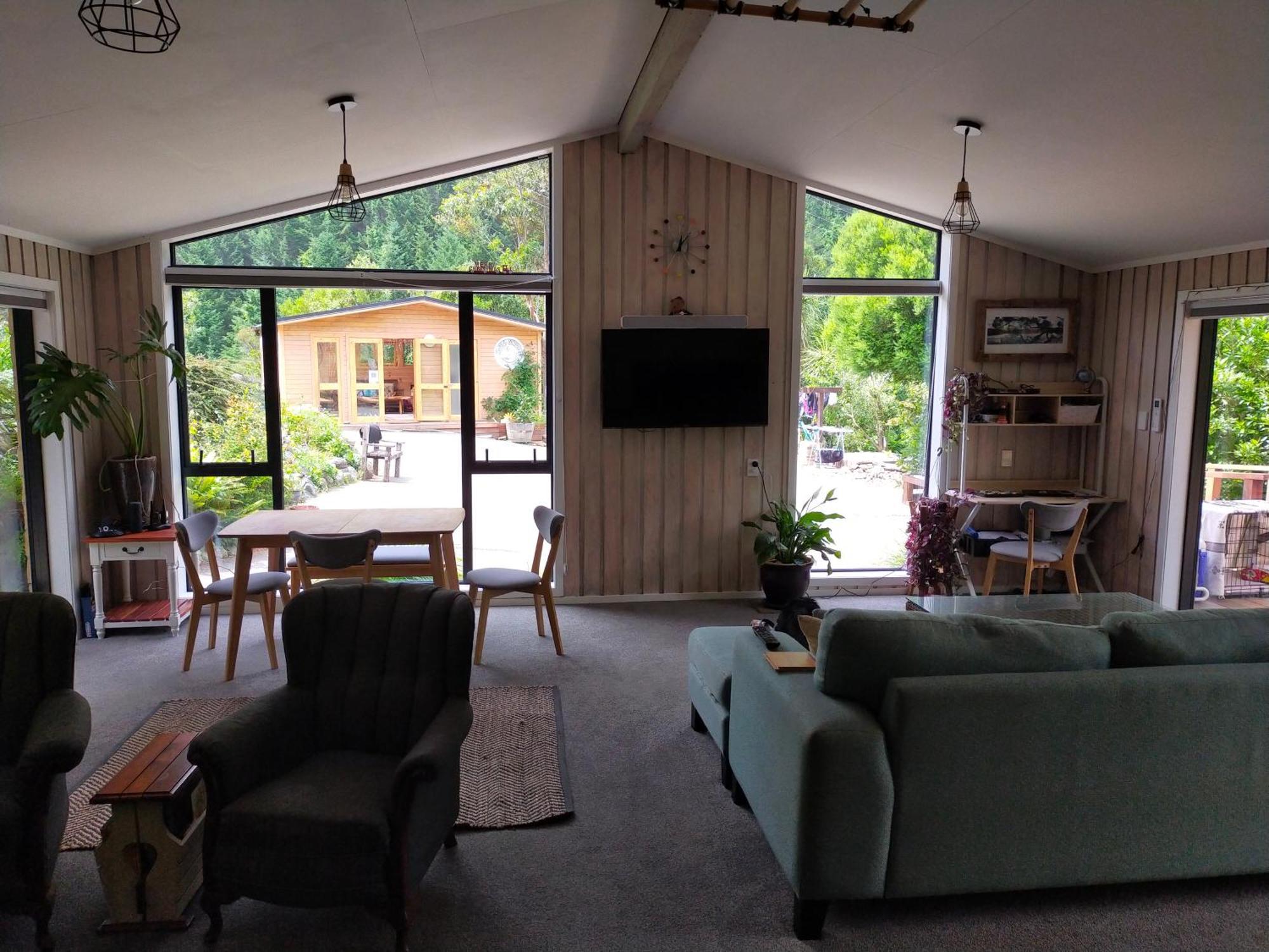 Maitai Whare Iti - Adventure Cabins & House เนลสัน ภายนอก รูปภาพ